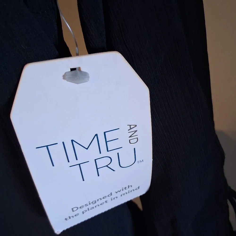 Black, Long Sleeve Dress, Time and Tru. Size Medium. New. - Picture 7 of 8